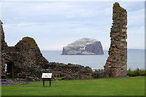 NT5985 : Tantallon Castle and Bass Rock by Mike Pennington