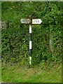 Fingerpost at Key Green