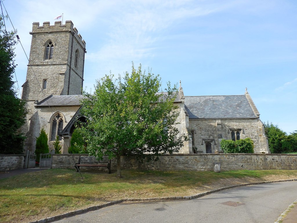 Tingewick Church © Ian Rob cc-by-sa/2.0 :: Geograph Britain and Ireland