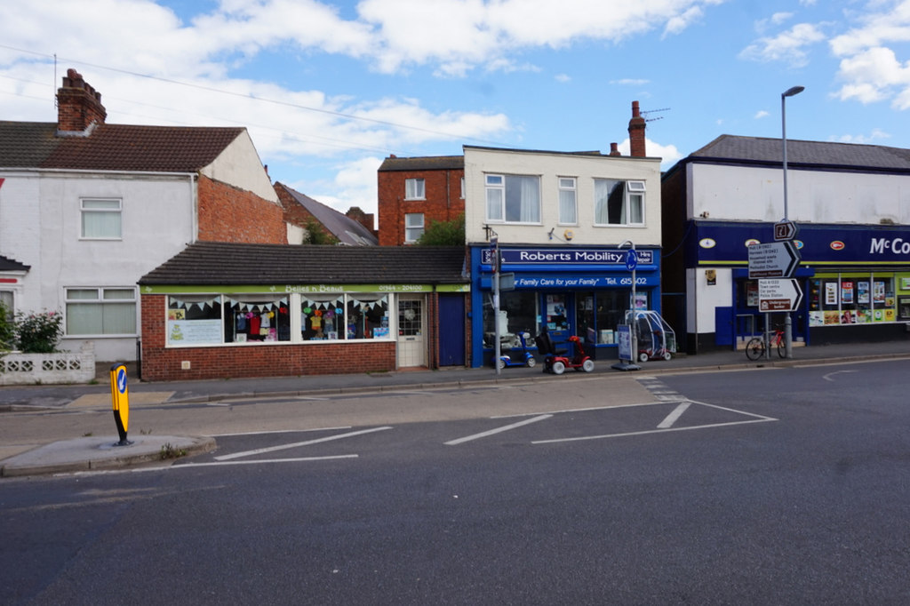 Shops on Queen Street, Withernsea © Ian S cc-by-sa/2.0 :: Geograph ...