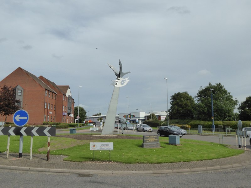 Roundabout on Festival Park © Jonathan Hutchins ccbysa/2.0