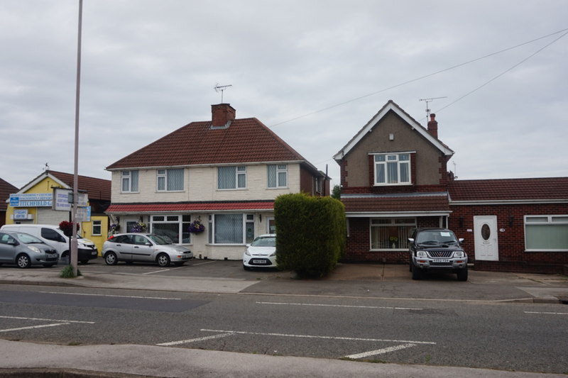 Houses on Chesterfield Road North,... © Ian S cc-by-sa/2.0 :: Geograph ...