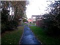 Strouden: footpath K08 crosses a rear driveway