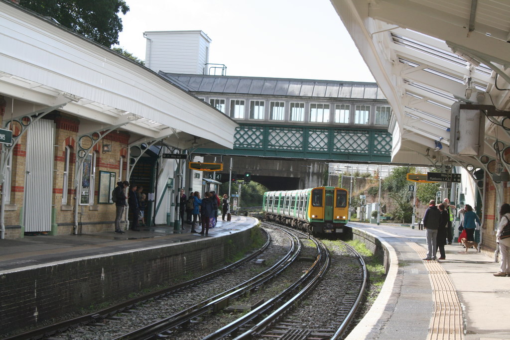 Lewes Station Dr Neil Clifton Cc By Sa 2 0 Geograph Britain And   5180626 Ed9bdec7 1024x1024 