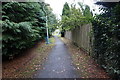 Path  leading to Wolfreton Garth, Kirk Ella