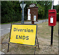 Elizabeth II postbox, Letty Green