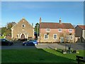 Holwell village green