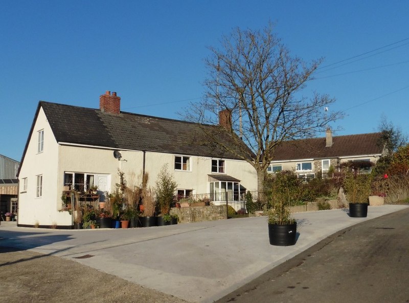 Houses at Meshayes Farm © Roger Cornfoot cc-by-sa/2.0 :: Geograph ...