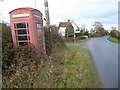 SO9231 : Redundant telephone box by Philip Halling