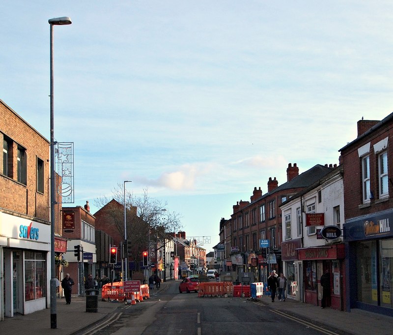 High St/Watnall Rd Junction, Hucknall,... © David Hallam-Jones cc-by-sa ...