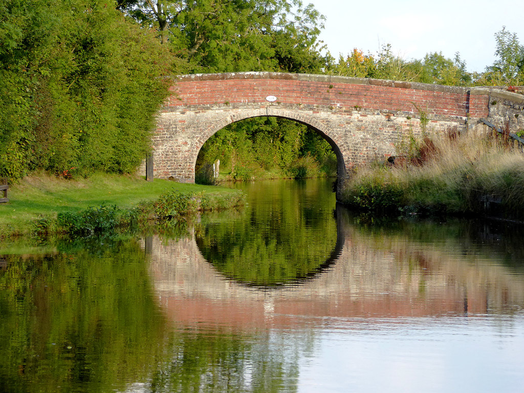 Peter's Bridge at Frankton Junction,... © Roger Kidd cc-by-sa/2.0 ...