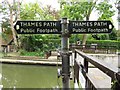 SU8284 : Thames Path signs by Hurley Lock by Steve Daniels