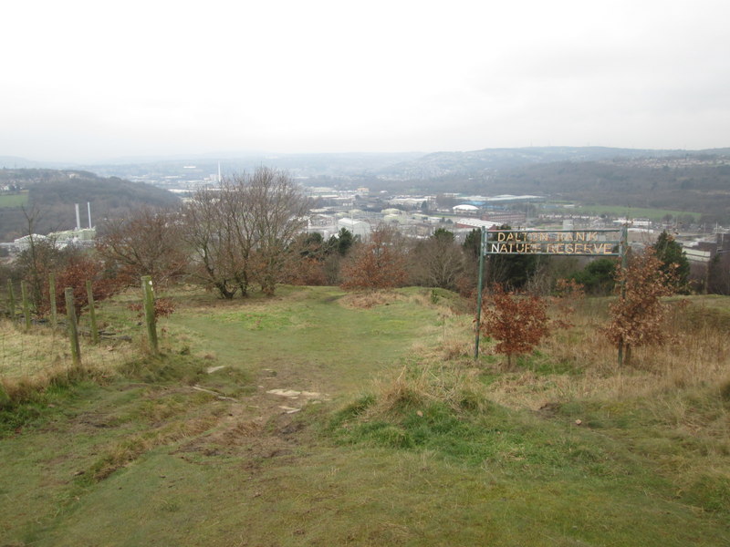 Approaching Dalton bank Nature Reserve © John Slater ccbysa/2.0