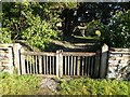 Gate to Churchill churchyard