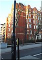 Flats on the corner of St Johns Wood Road