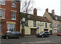 SK9135 : The Beehive, Castlegate, Grantham by Alan Murray-Rust