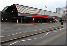 SJ7154 : Main entrance to Crewe railway station by Jaggery