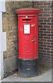 Edward VII postbox, High Street, E17