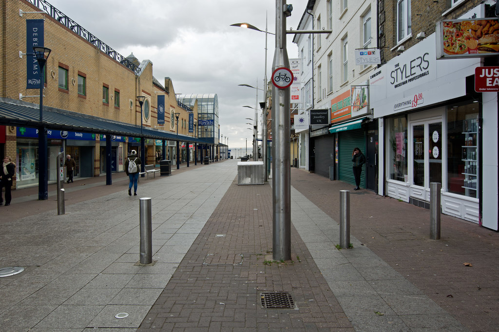 the-southern-end-of-southend-high-street-roger-a-smith-cc-by-sa-2-0