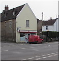 ST7848 : Royal Mail van outside Fromefield Post Office, Frome by Jaggery