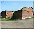 Ruined barn by Home Farm