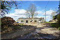 Dilapidated shed, Brewham Brake Farm