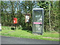 Elizabeth II postbox and telephone box, Grafton Flyford