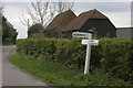 TQ5123 : Road junction near Popeswood Farm by Robert Eva