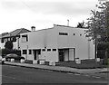 TQ5290 : Modernist house, Heath Drive, Gidea Park by Jim Osley