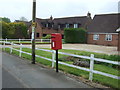 SP1073 : Elizabeth II postbox on Malthouse Lane, Terry's Green by JThomas