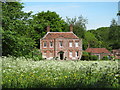 SU2858 : Tidcombe Manor by Gordon Hatton