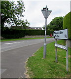 ST9897 : Windmill Road direction sign, Kemble by Jaggery