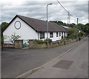 SO2813 : Bungalows in The Cutting, Llanfoist by Jaggery