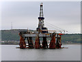 NT2484 : Oil Rig Platform Paragon MSS1 in the Firth of Forth by David Dixon
