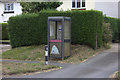 Derelict phone box in Thorn Road, Iver