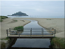 SW5131 : Foot bridge over Red River, Marazion  by JThomas