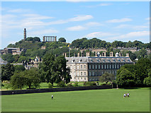 NT2773 : View towards the Palace of Holyroodhouse by Gareth James