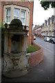 Disused drinking fountain, Walton Well Road