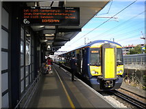TR0142 : Train at Ashford International station by Richard Vince