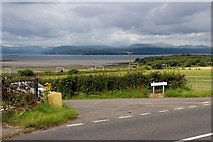 NS3279 : Junction of Ardmore Road and A814 by Alan Reid