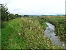 SD8257 : The Ribble Way and Wigglesworth Beck and a bridge by Humphrey Bolton