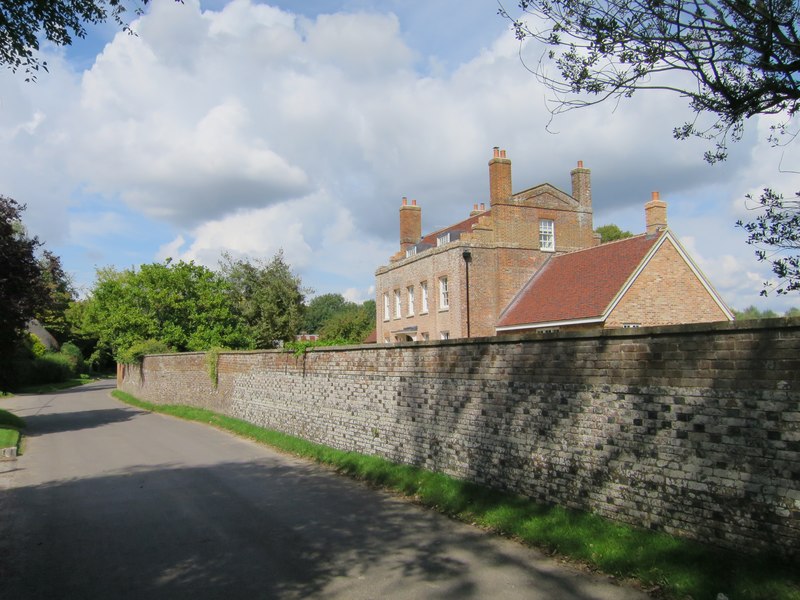 Wootton House © Oast House Archive ccbysa/2.0 Geograph Britain and