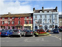S0524 : The Square, Cahir by Oliver Dixon