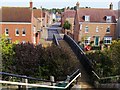 Footbridge over the Wilts & Berks Canal, East Wichel, Wichelstowe, Swindon