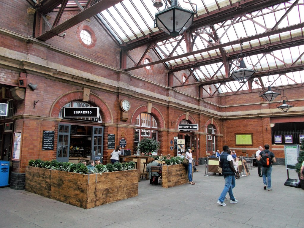 A Birmingham Railway Station © norman griffin cc-by-sa/2.0 :: Geograph ...