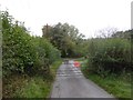 Gated lane near Avenbury