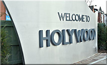 J3979 : Welcome to Holywood - December 2017(2) by Albert Bridge