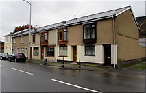 SS9498 : Row of houses, Bute Street, Treherbert by Jaggery
