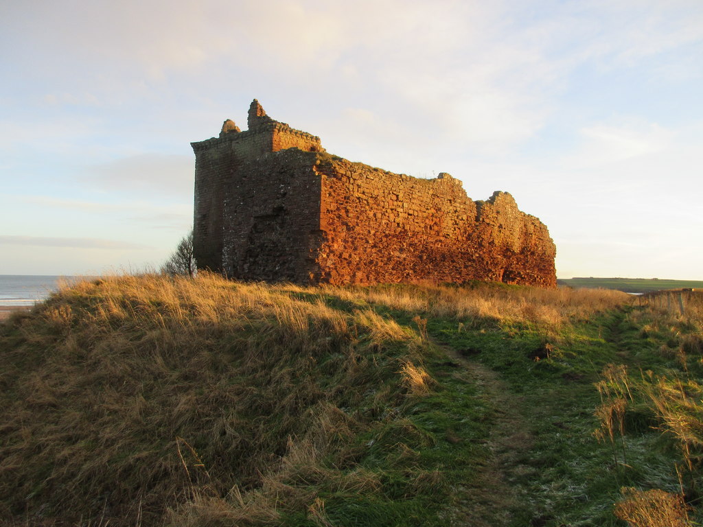 Red castle фото