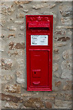 SE0753 : Victorian postbox, Devonshire Arms by Ian Capper